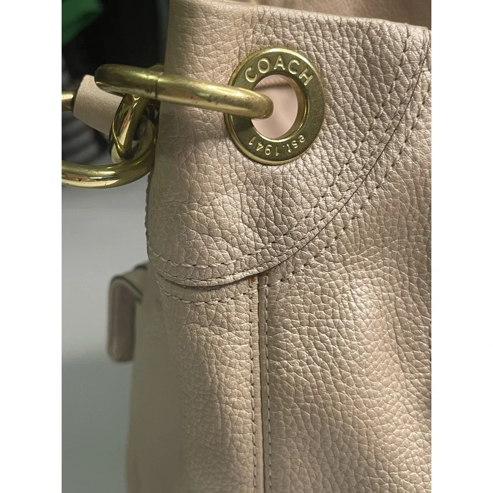 COACH 18889 PENELOPE Champagne Pearl Gold Pebbled Hobo Slouch 2011 FREE SHIPPING